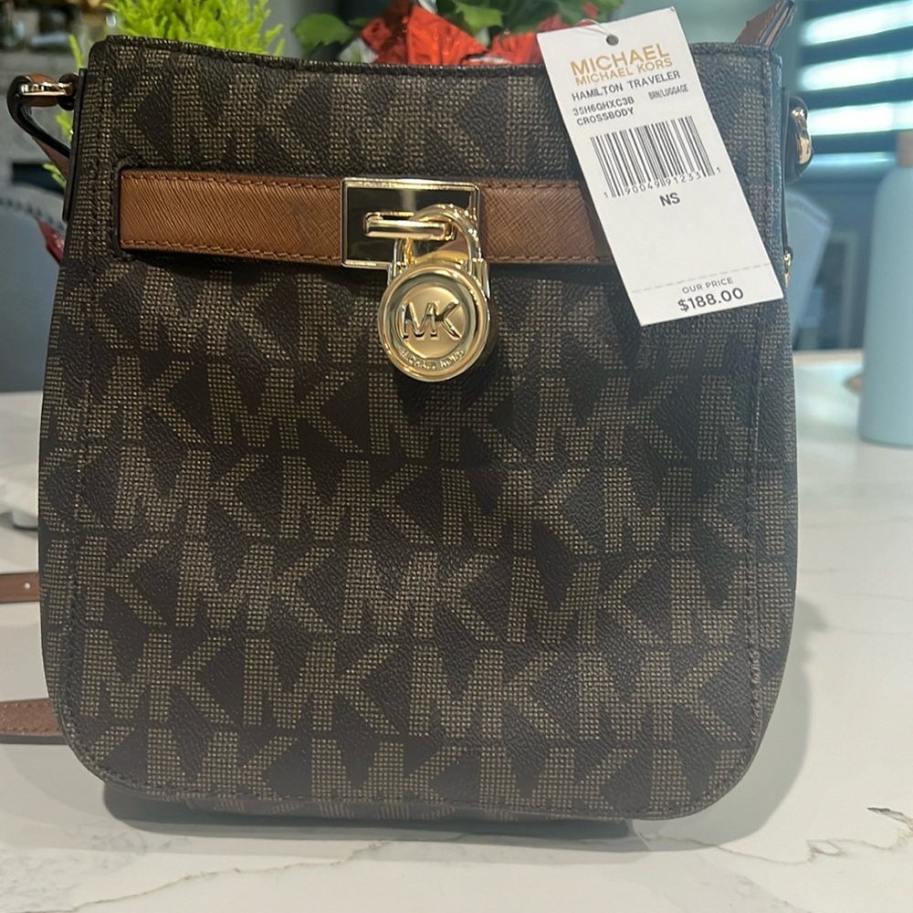 Michael Kors Hamilton Traveler